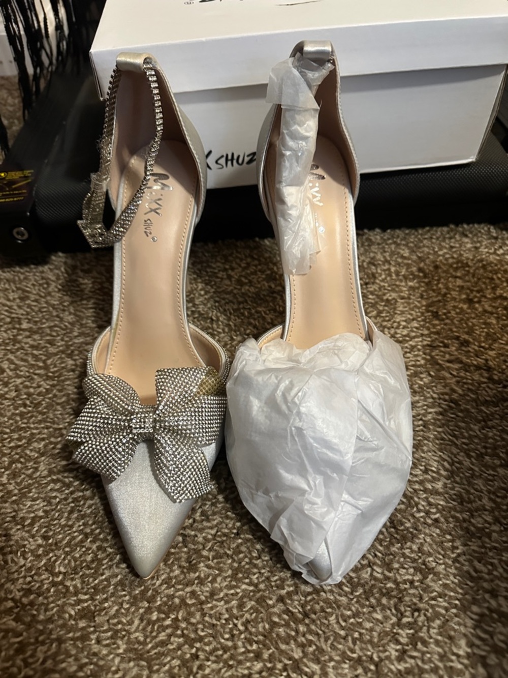 Mixx Shuz Silver Rhinestone Bow Pointed-Toe Heels
